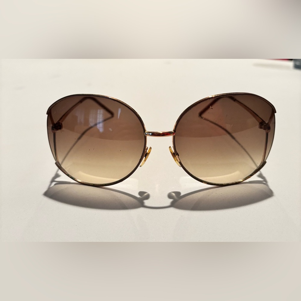 Gucci sunglasses like brand new